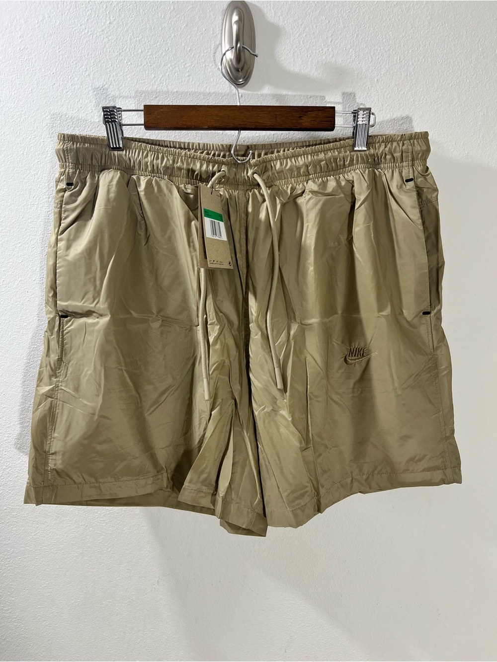 Nike Sportswear Tech Pack Khaki Woven Men's Shorts Size XL DQ4298-247